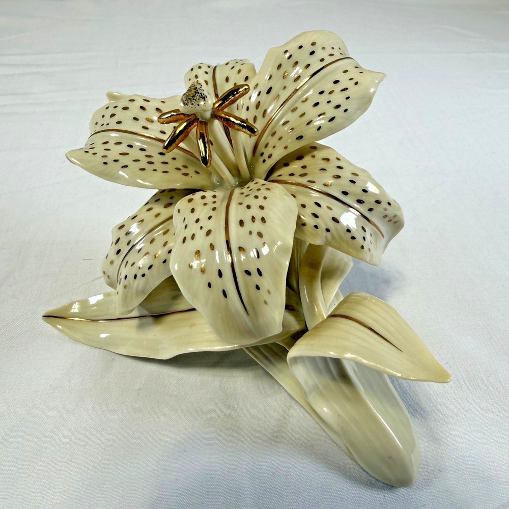 Vintage Lenox Classic Lily Flower Figurine 24 Carat Gold Accents Limited Edition